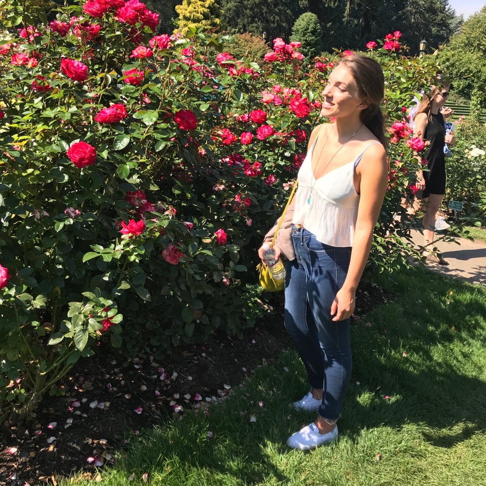 Meet your Posher, Holly